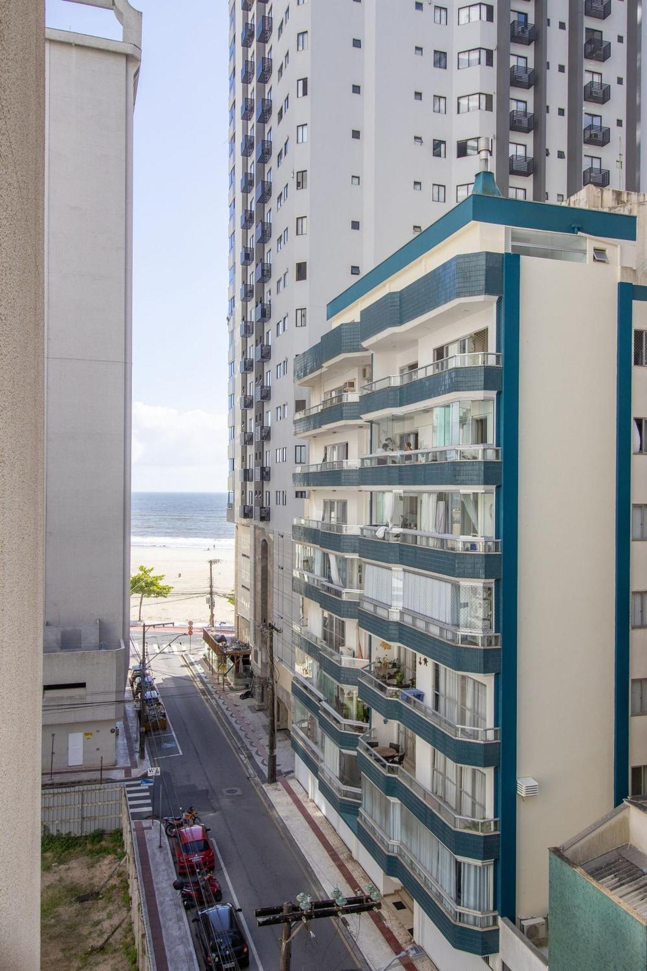 Dca51 - Pe Na Areia, Churrasqueira, 2 Garagens Balneario Camboriu