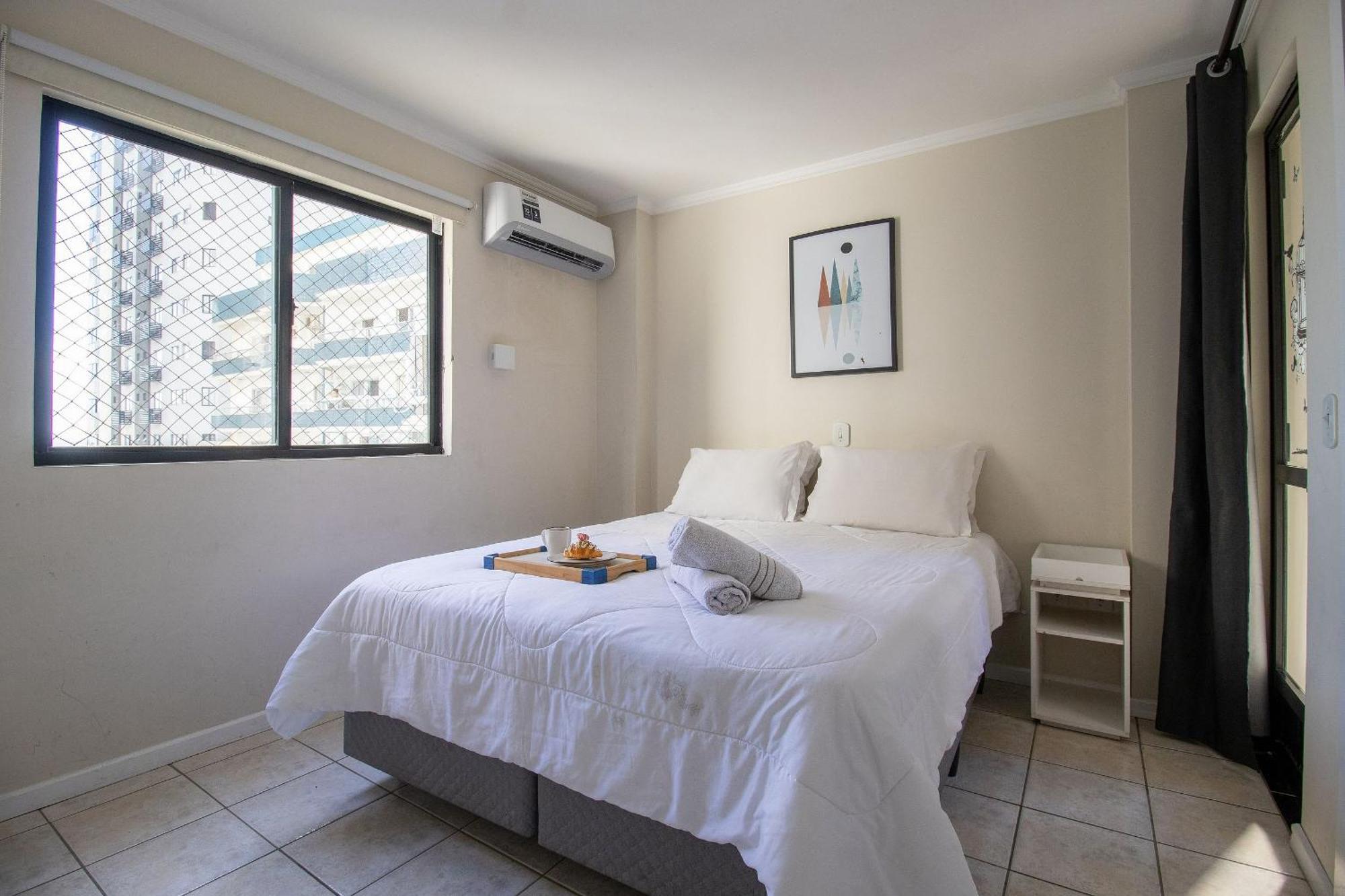 Apartamento Dca51 - Pe Na Areia, Churrasqueira, 2 Garagens *
